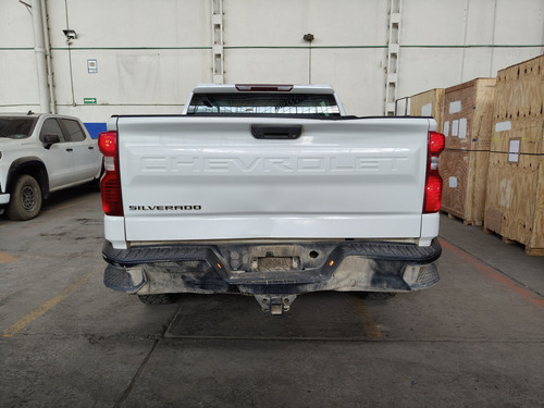 Chevrolet Silverado 4.3 WT Dob Cab V6 4x4