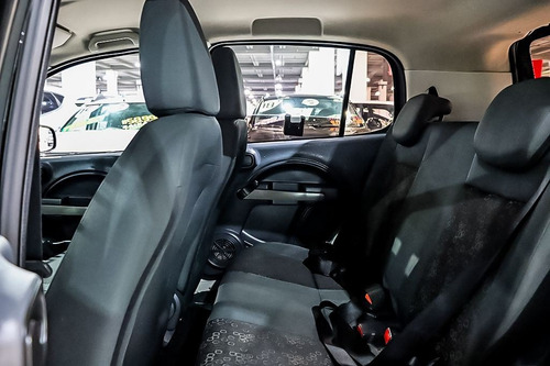 Imagem 7 de 15 de Fiat Uno 1.0 Evo Vivace 8v 2012