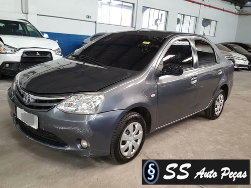 Sucata De Toyota Etios Sedan 2013 - Retirada De Peças