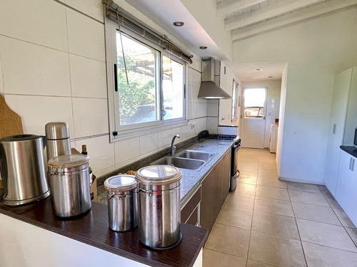 Casa En Venta 1 Planta 3dormi Escritorio Pileta Teresa Villanueva Zona Norte