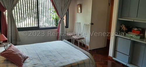 Venta De Bello Apartamento, En San Bernardino. Mls 24-18189. Mjs.
