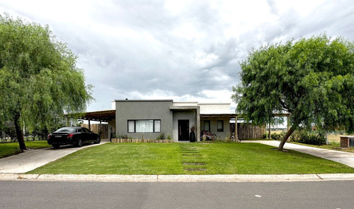 Imagen 11 de 26 de Casa Barrio Privado San Sebastian Escobar Lote Al Golf 5 Ambientes Con Pileta Climatizada