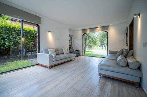 Excelente Casa En Venta Miraflores Country Club - Las Lomitas