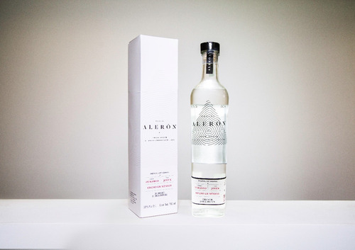 Imagen 2 de 6 de Mezcal Alerón - Agave Cenizo - 750 Ml | 1 Botella