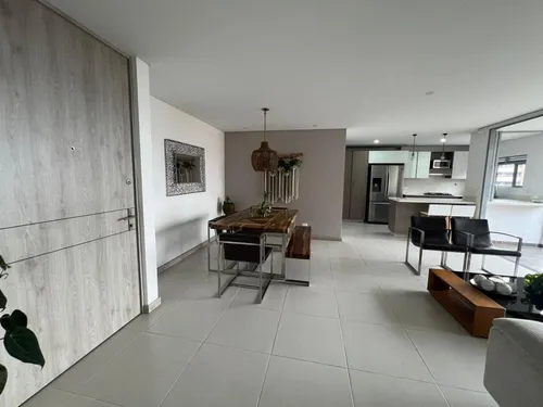 Apartamento En Venta En Loma Los Mesa. Cod V11184