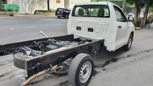 Imagen 5 de 11 de Toyota Hilux 2020 2.7 Cabina Sencilla Mt