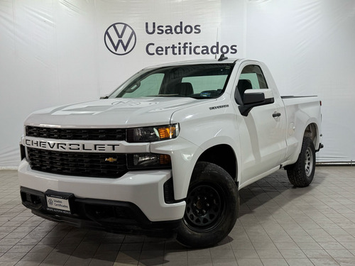 Chevrolet Silverado 4.3 V6 1500 WT Cabina Regular 4x2 At
