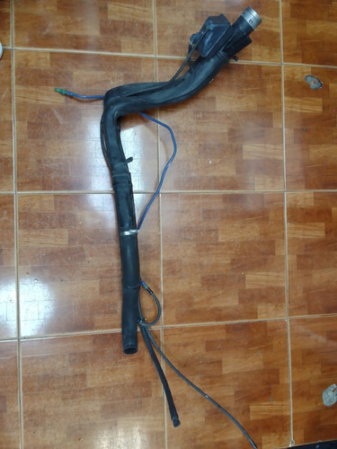 Tubo Bajante De Gasolina Chevrolet Astra