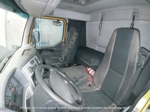 Imagem 9 de 15 de Volvo Vm 270