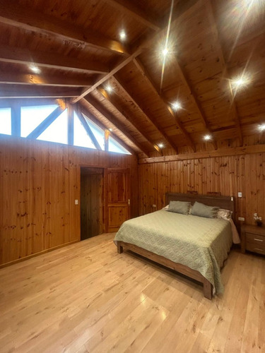 Se Vende Amplia Y Comoda Casa En Pichilemu Buena Ubicacion