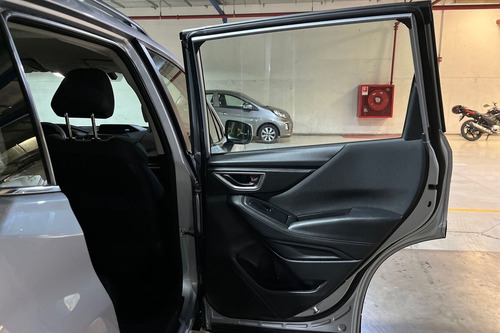 Subaru (in) 2.0 X At 4x4 5p