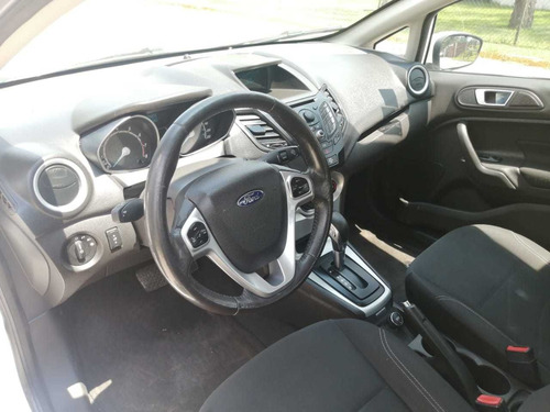 Imagen 10 de 13 de Ford Fiesta 2015 1.6 Se Sedan At