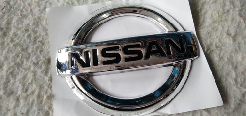 Emblema Logo Nissan Frontier Tiida Marcha Medida 11x10cm