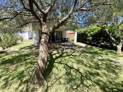 Imagen 18 de 27 de Venta Casa 2 Dormitorios Más Dependencia Playa Mansa Punta Del Este