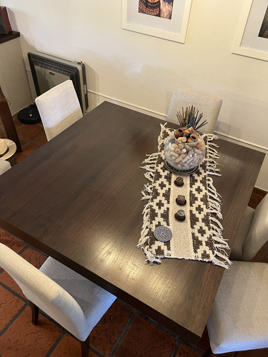 Juego De Mesa Y Sillas De Comedor 1,30x1,30 8 Sillas (usado) Marrón Liso (Usado)