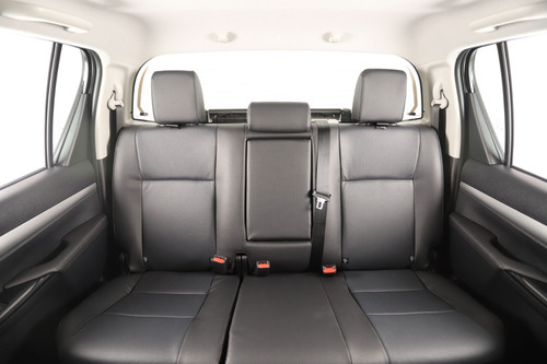 Imagen 23 de 25 de Toyota Hilux Dc Srx 4x4 2.8 Tdi 6at E.f