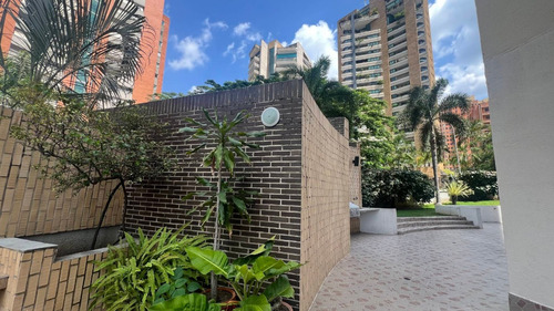 Apartamento En Valle Blanco Res Estratofera Cod 25994 Bj