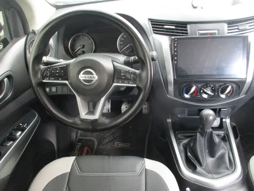 Nissan Frontier Doblecabina 4x2 2500cc Mt Aa