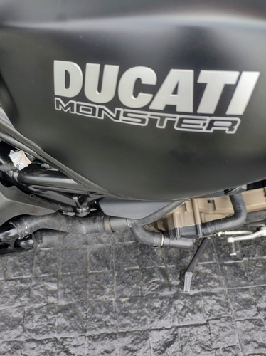 Imagen 21 de 25 de Ducati Monster 821 - No Yamaha Mt09, No Kawasaki Z900!