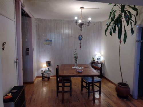 Propiedad Céntrica Con Antiguo Edificio De Renta, Lote Apto Para Nuevo Edificio De Departamentos, Servicios Conectados De Agua, Luz Y Gas.