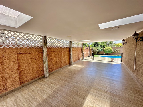 Casa En Venta De 3 Dorm. En Macul