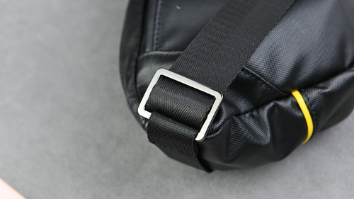 Riñonera Bandolera Divoom Con Pantalla Led Slingbag-c