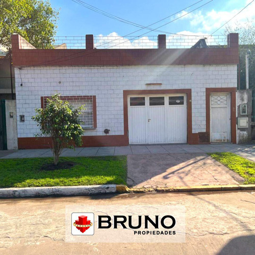 Casa 4 Ambientes En Venta - Merlo