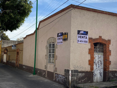 Casa En  Esquina