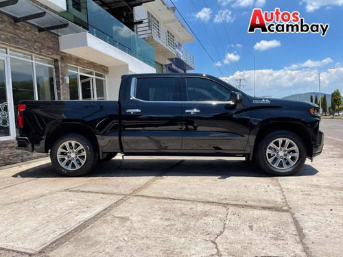 Imagen 4 de 15 de Chevrolet Cheyenne 6.2 2500 Doble Cab High Country 4x4 At