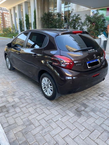 Peugeot 208 Allure