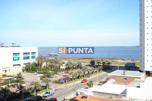 Imagen 2 de 24 de Playa Mansa, 2 Dormitorios Con Todos Los Servicios