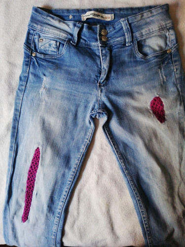 Jeans Efesis Con Detalles 