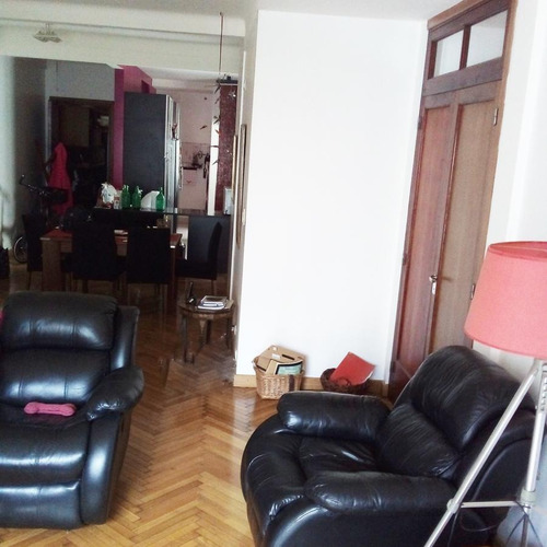 Imagen 6 de 18 de Impecable Departamento De 3 Ambientes Con Dependencia En Caballito
