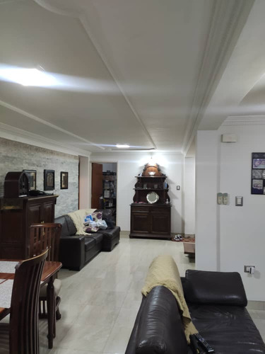 Imagen 4 de 18 de Yasmin Roa En Venta Tonwhouse En Cantapiedra Las Quintas Naguanagua Cod165358