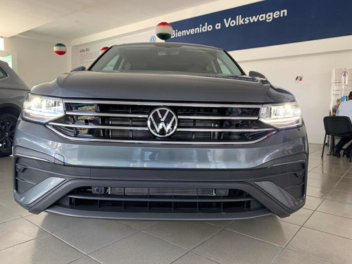 Imagen 2 de 14 de Volkswagen Tiguan Comfortline 2022