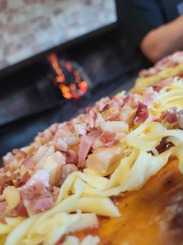Show De Pizzas, Chivitos, Hamburguesas Y Más...