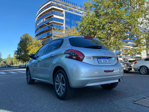 Peugeot 208 1.6 In Concert 2020