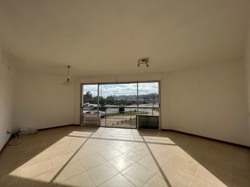 Imagen 1 de 12 de Apartamento En Venta De 1 Dormitorio En Barra De Carrasco (ref: Bon-2655)