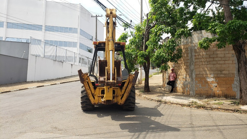 Imagem 6 de 11 de Retroescavadeira Caterpillar 416d, 4x2, Ano 2006