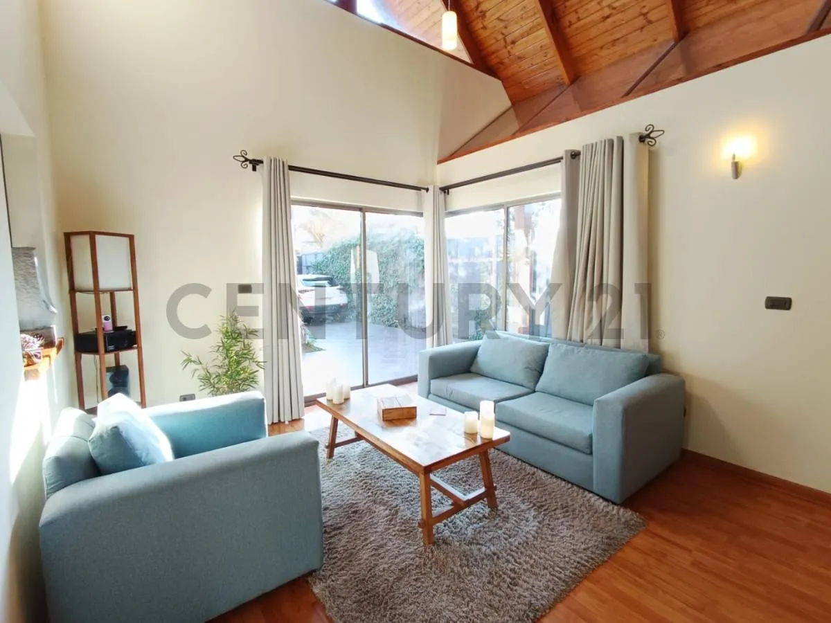 Imagen 4 de 14 de Se Vende Casa Con Amplio Terreno, Rojas Magallanes, La Fl...