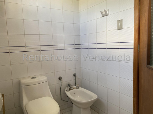 En Venta Maravilloso Townhouse Dúplex Ubicado En La Florida