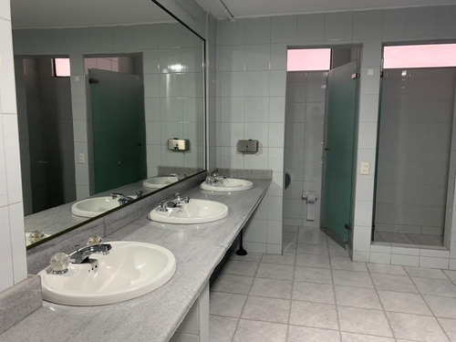 Imagen 13 de 22 de Casa Comercial En Venta La Castellana Bogotá