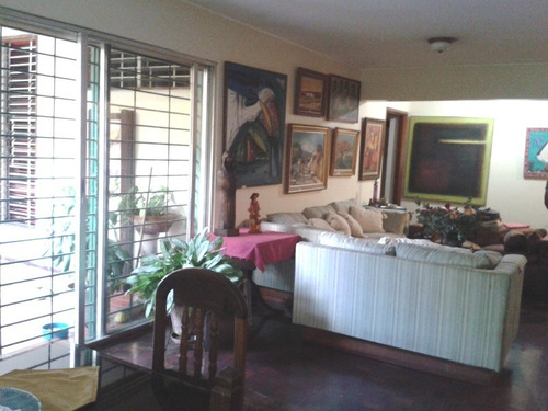 Apartamento En Venta Urb. Las Palmas C-18746
