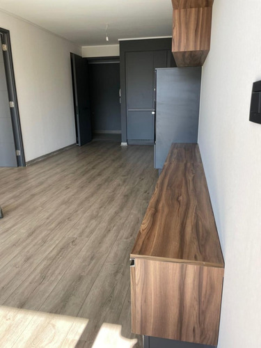 Raul Labbe/amplia Terraza/1 Dormitorio/portal/