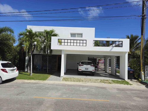 Vendo Villa En Ciudad La Palma, Punta Cana Con Piscina 