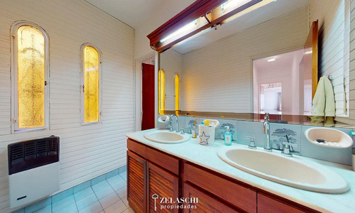 Casa En Venta: Sobre Calle Bobsin - Ciudad Jardín