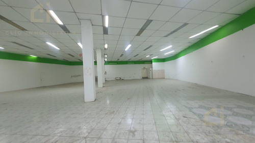 Local En Venta En Veracruz A 2 Cuadras Del Mercado Hidalgo, 2,706 M2 De Construccion