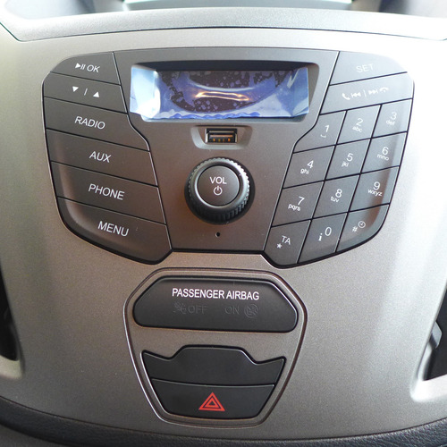 Ford Transit 2.2 Furgon Largo 350l