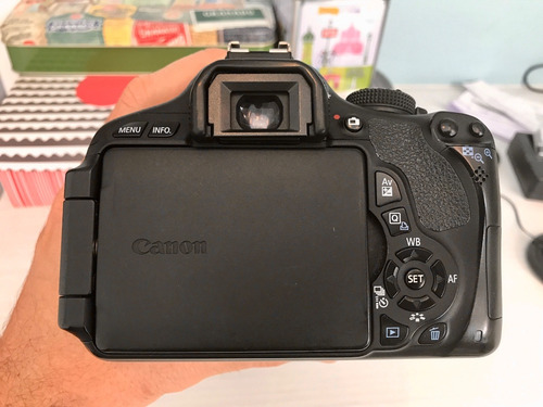 Câmera Canon T3i (corpo) + Bolsa Lowepro Com Capa Chuva