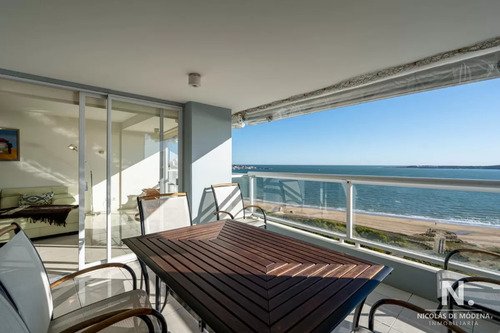 Beverly Tower Punta Del Este, Maldonado Uruguay, Apartamento De 3 Dormitorios En Venta En Torre De Jerarquia.